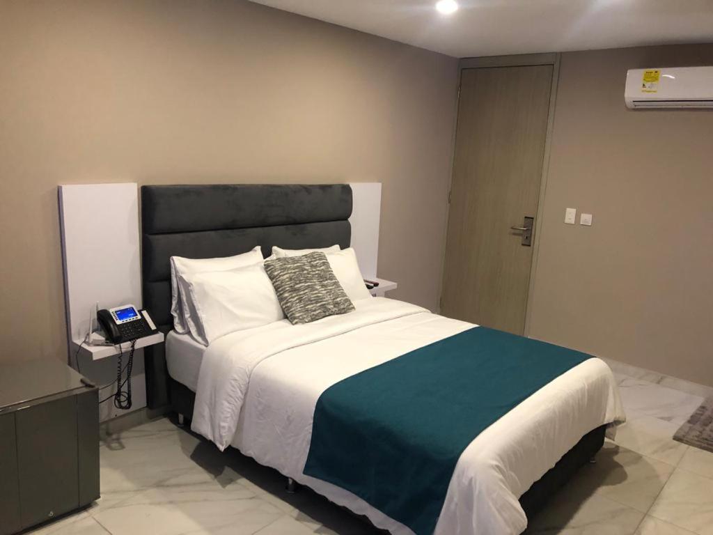 Or Hotel 94 Баранкила Екстериор снимка
